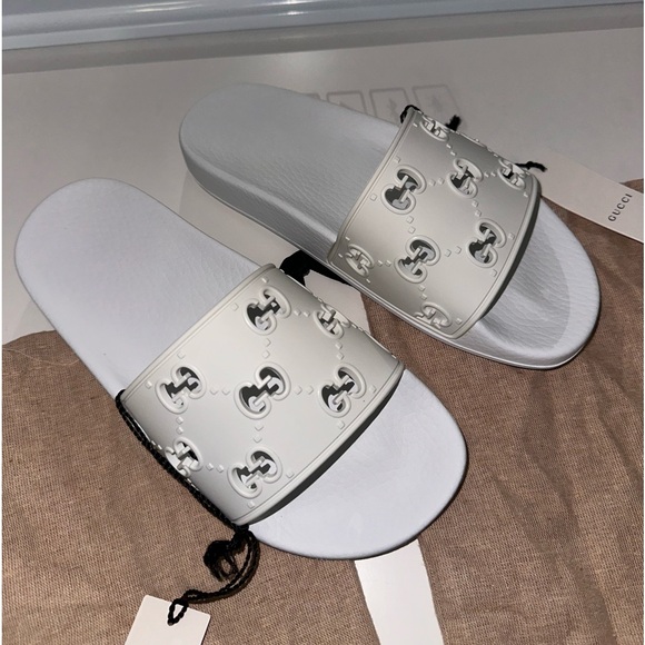 BRAND NEW Gucci White Rubber GG Slide Sandals 36 EU / 5.5 US SIZE - Picture 4 of 9